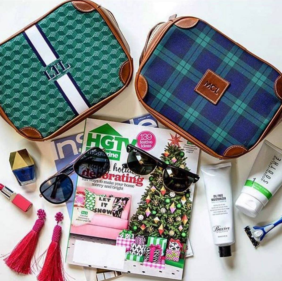 Personalized Green Geometric Makeup Bag with Monogram for Travel